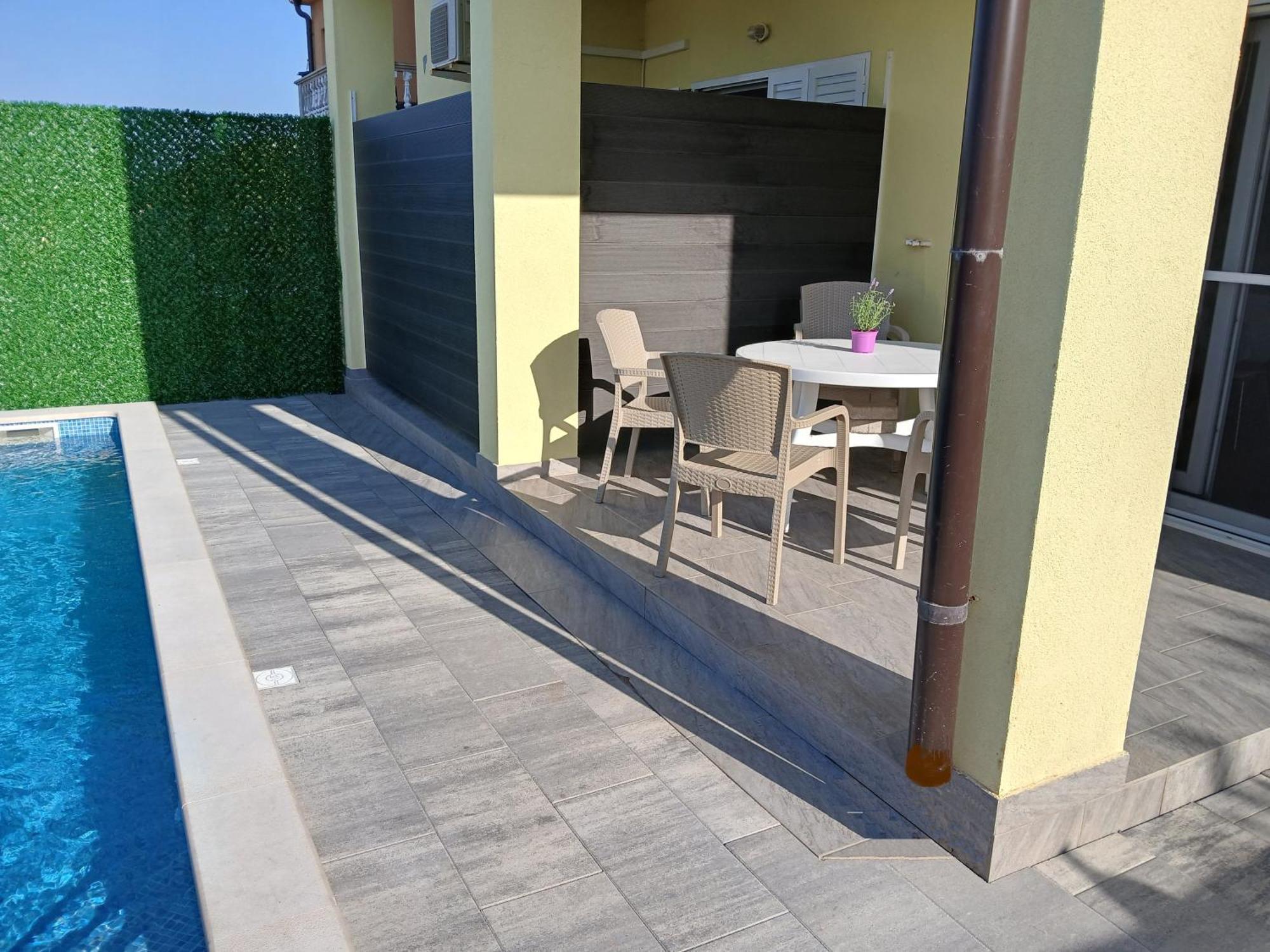 Apartmani Jelic 维耶拉克 外观 照片